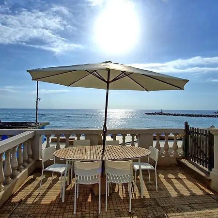 Casa Riva By Posarellivillas Apartment *