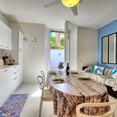 Casa Riva By Posarellivillas Apartment *