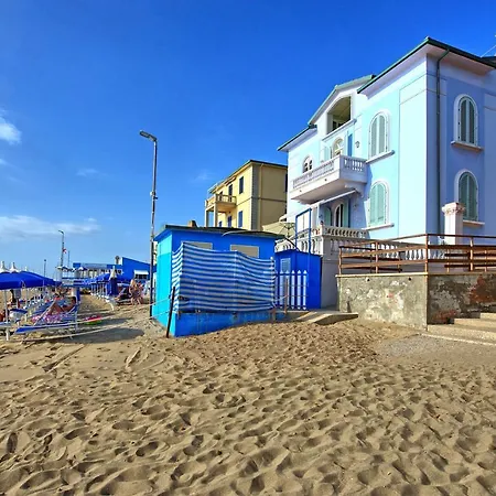 Apartment Casa Riva By Posarellivillas *